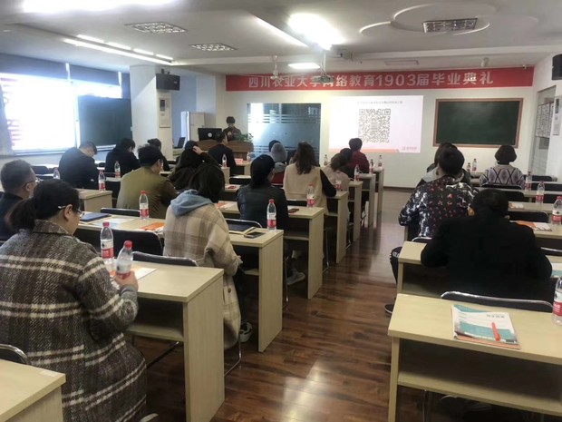 成考报名是什么学历？成考学历提升和电大开放大学有什么区别