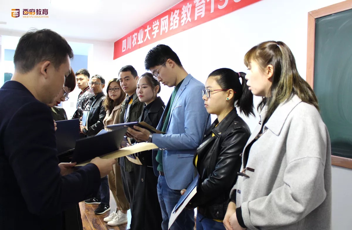 镇江提升学历的方法？成人高考报考条件
