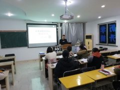 镇江教师资格证考试自学好还是报培训班好？